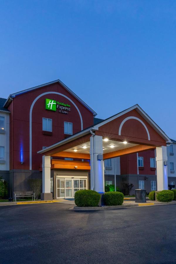 Holiday Inn Express Hotel & Suites Bedford, An Ihg Hotel Exterior photo